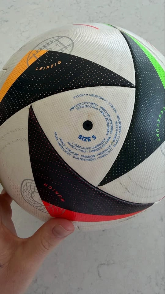 Adidas UEFA EURO 2024 Match Ball – FIFA Quality Pro – Size 5 - photo 3