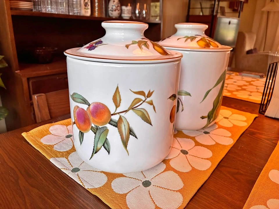 Large Vintage Fruit Jars / Canisters