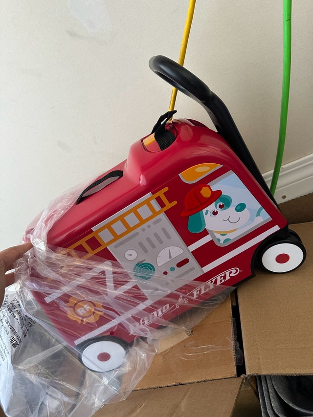 travel rideon suitcase for kids - photo 2