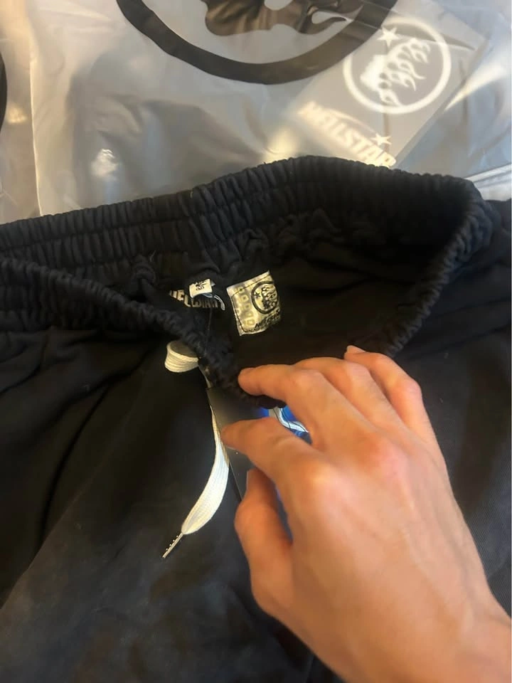 Hellstar Sweat Shorts Black - photo 2