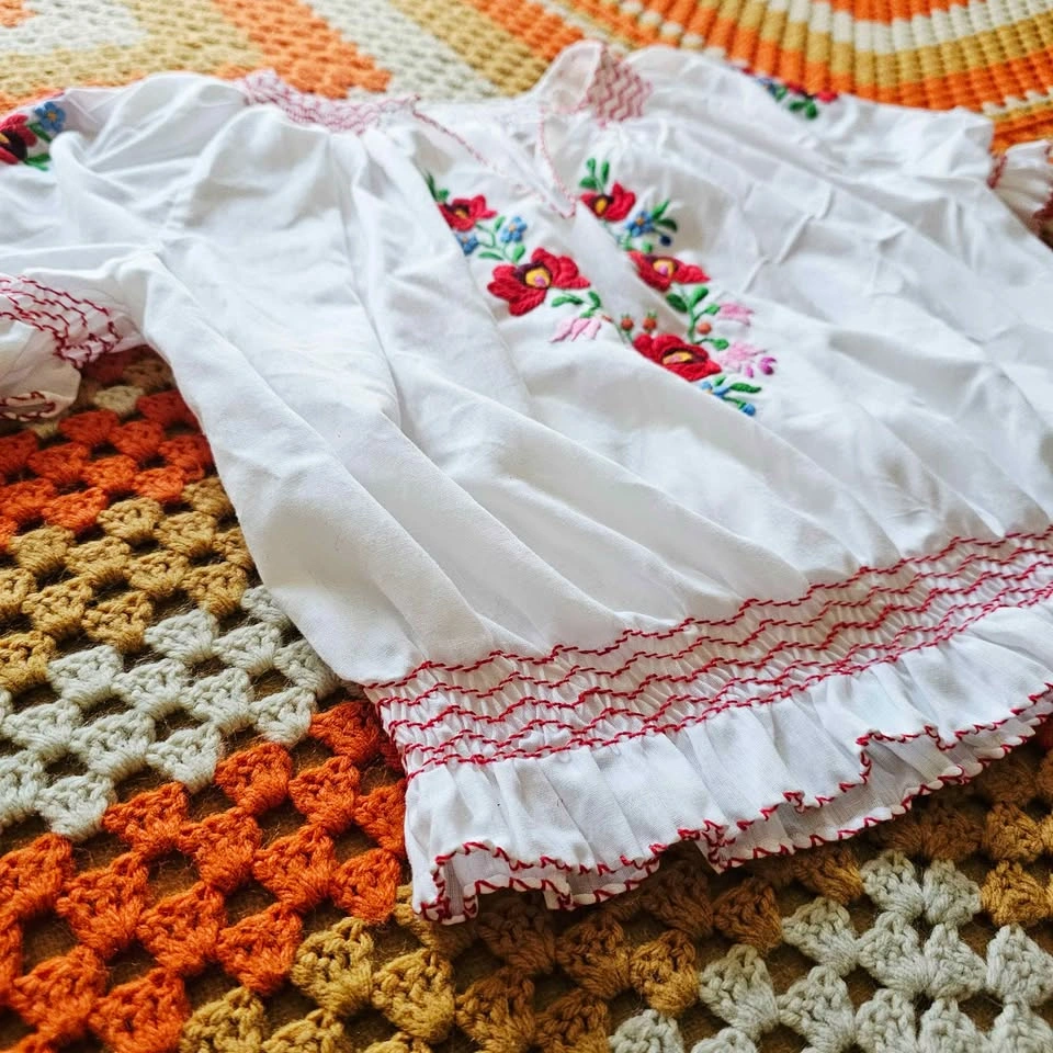 1970s Hungarian Embroidered Floral Hippie Boho Peasant Blouse - photo 5