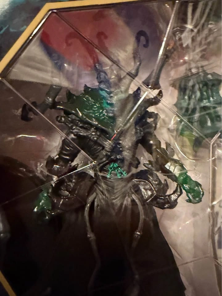 League of Legends Thresh Collectible Figure - New - photo 3