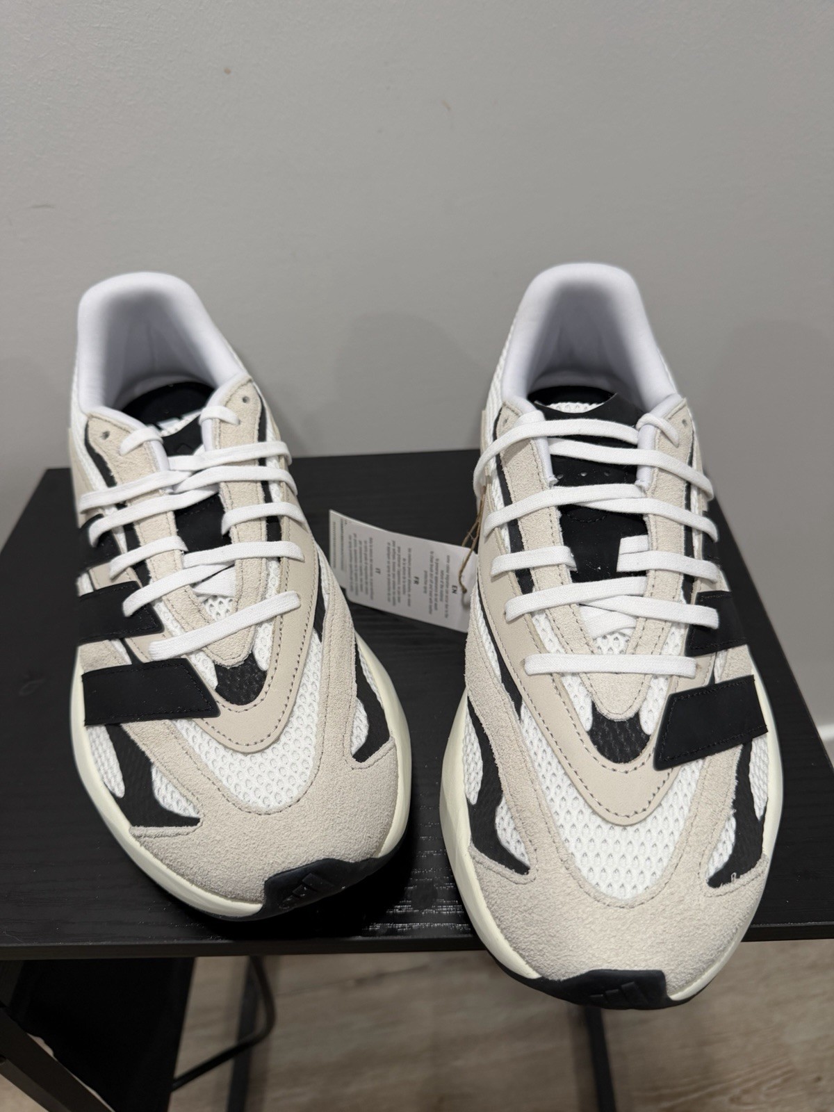 adidas Lightblaze White/Black/Gray Men’s Low Top Sneakers - photo 2