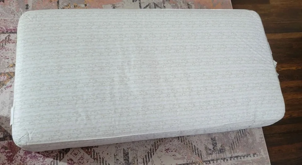 Toddler Sealy Mattress - photo 2