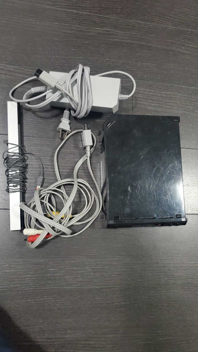 Nintendo Wii Console (Black) – Working – Includes Cables