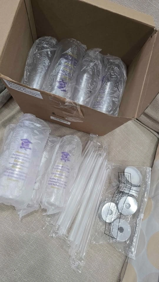 12 Graduation Cups - photo 3