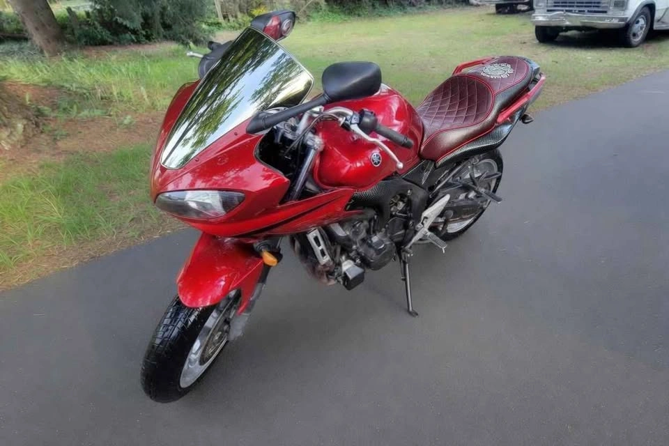 Yamaha FZ6 Red Scarlet Rare Perfect Condition - photo 2