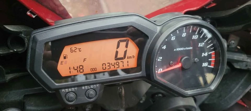 Yamaha FZ6 Red Scarlet Rare Perfect Condition - photo 3