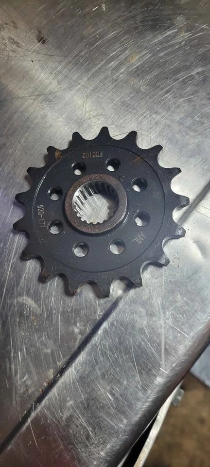 New! BMW G310R / G310GS Front Sprocket - 17 Tooth (520 Chain) - photo 3