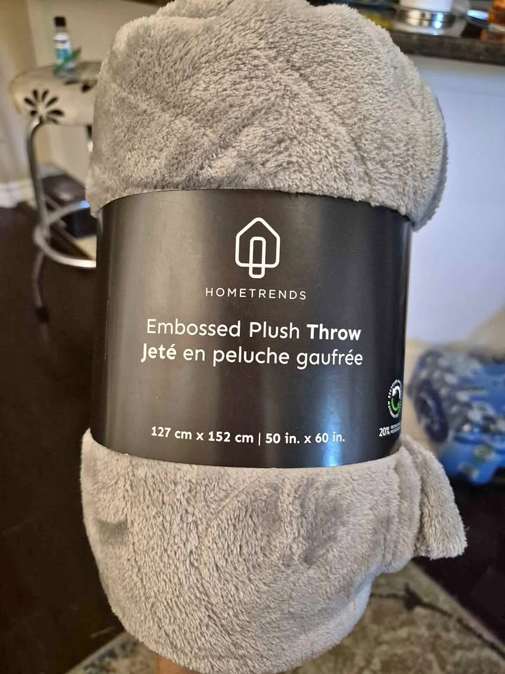 Brand New Gray Embossed Plush Throw Blanket 50x60 inch