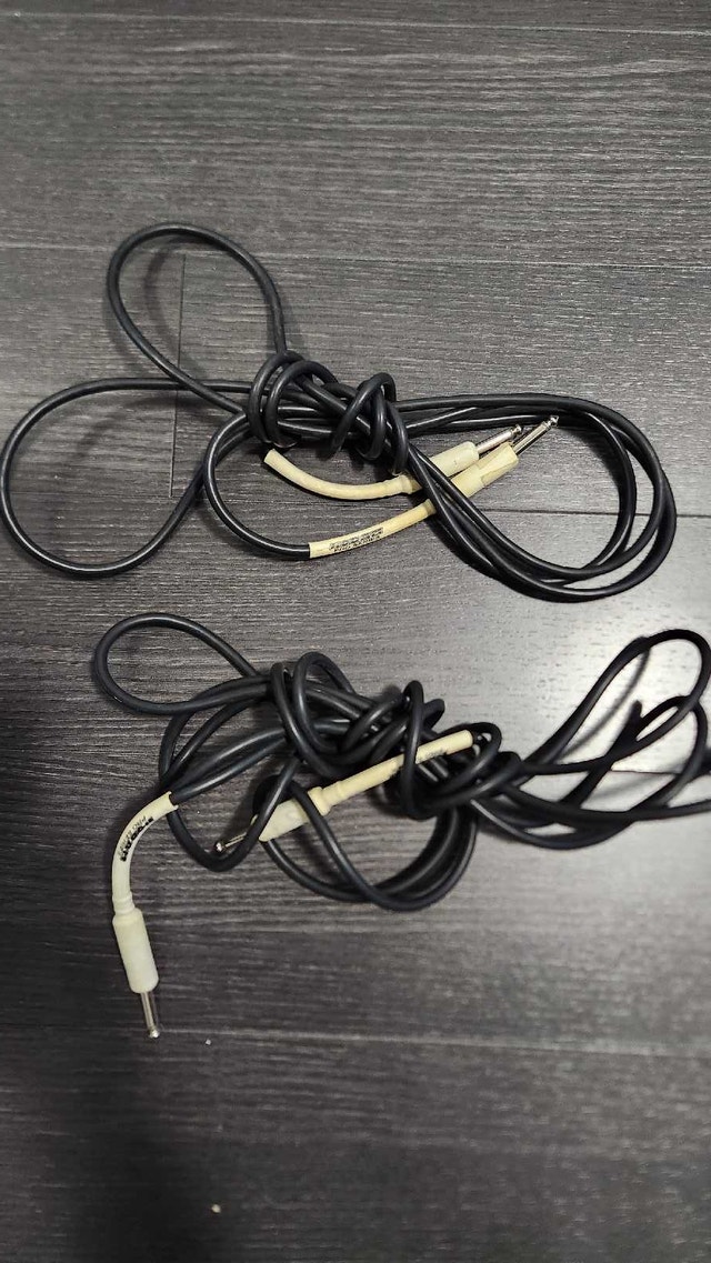 Set of 2 Professional Low Noise Instrument Cables