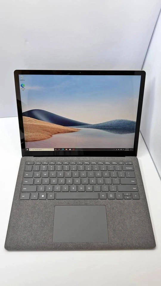 Microsoft Surface Laptop 4 13.5" Touchscreen Ryzen 5 8GB 128GB