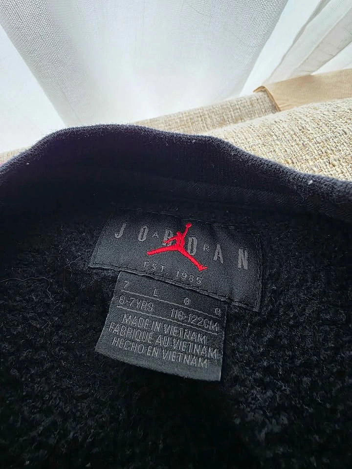 Nike Air Jordan sweater (6-7yrs) - photo 3