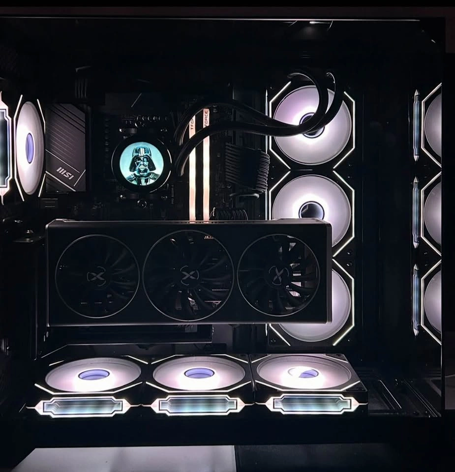 GAMING PC: RX 6750 XT, RYZEN 5 7600, WITH PERIPHERALS