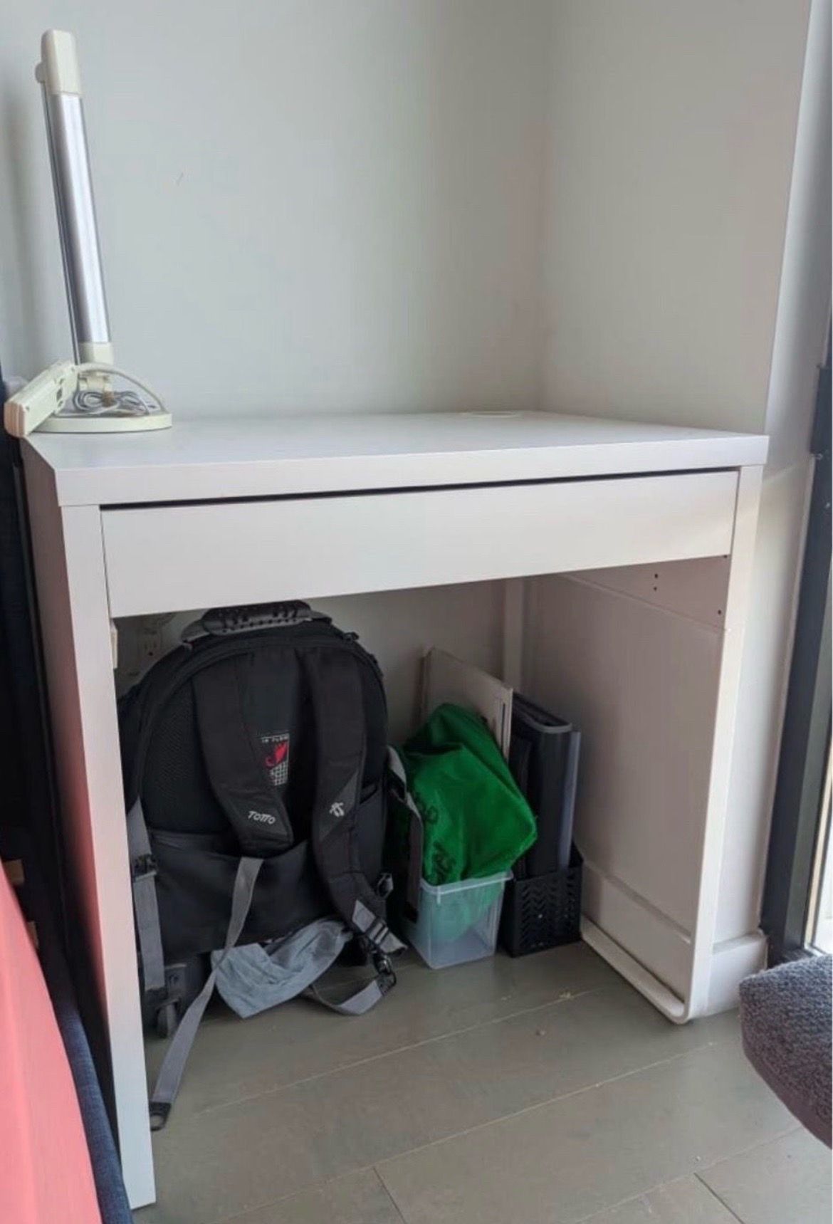 Desk With A Drawer