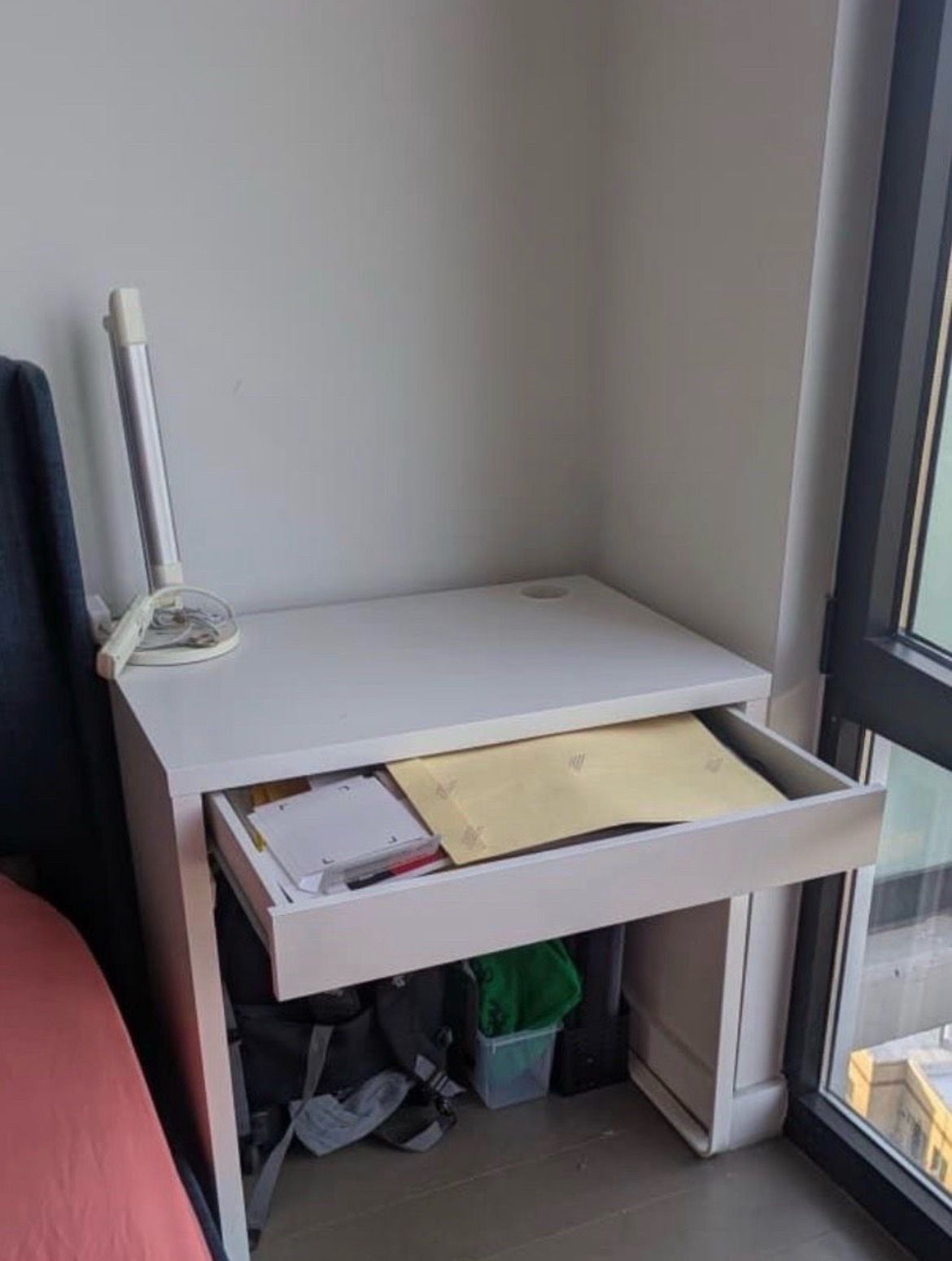 Desk With A Drawer - photo 3