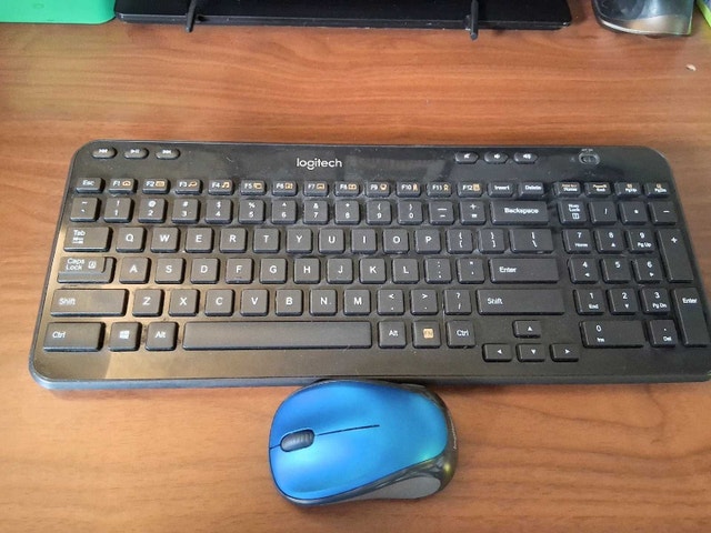 Logitech Wireless Keyboard and Mouse Combo