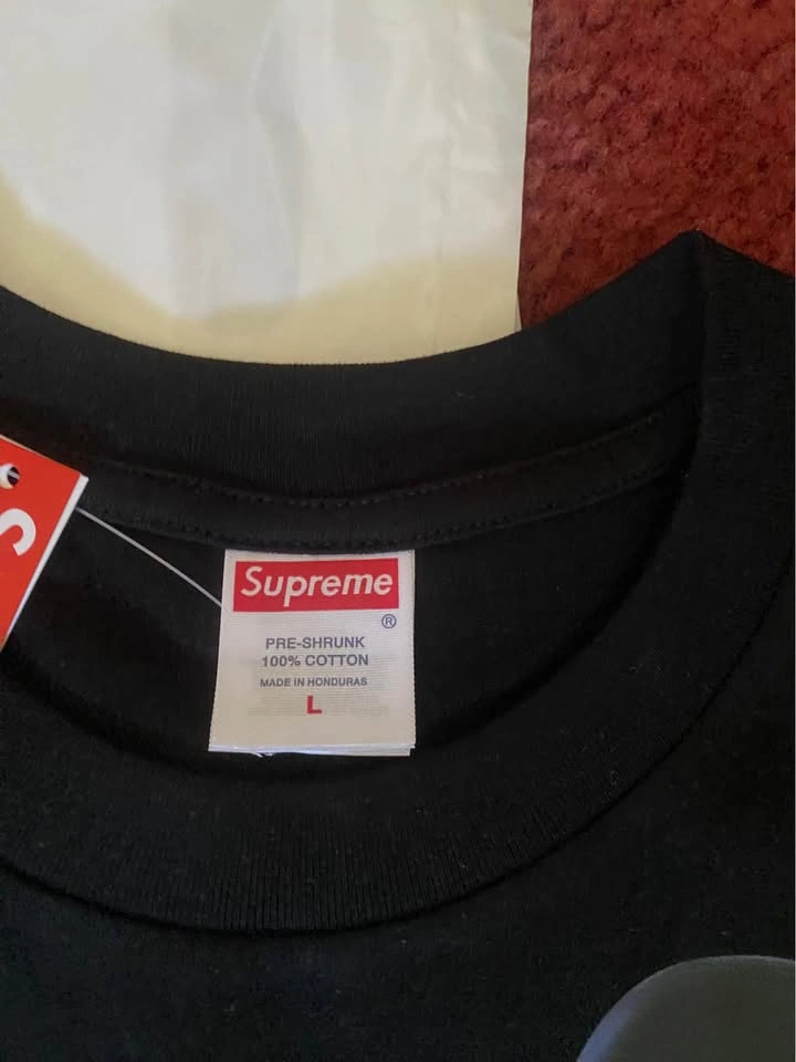 Supreme T-shirt - photo 3