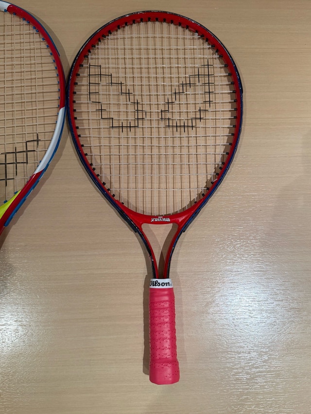Wilson Spider-Man and Artengo Osmoz 23 Junior Tennis Rackets - photo 2