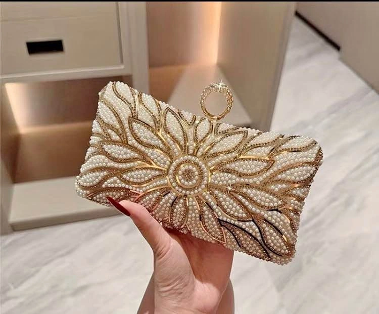 Brand New Luxury Pearl Flower Design Women Evening Party Bag
