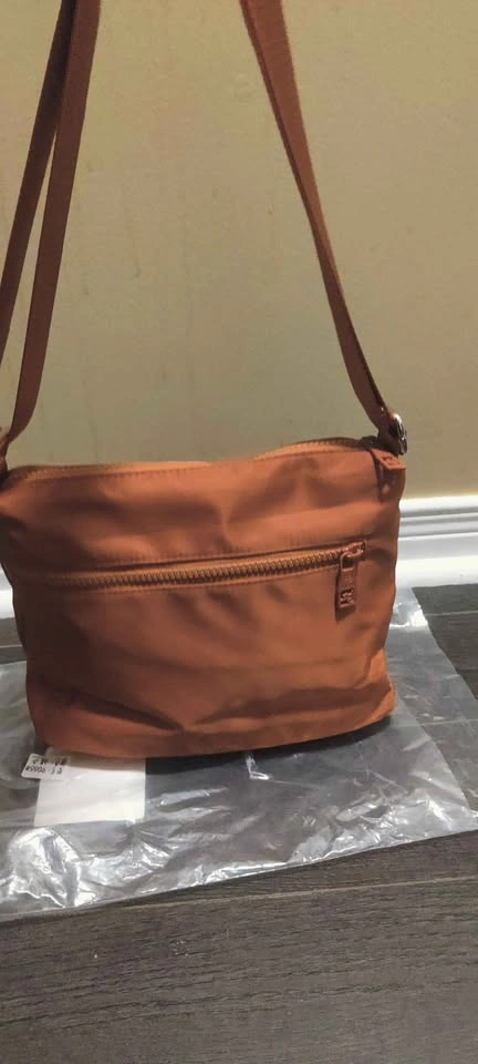 Brand new premium nylon material crossbody bag - photo 5