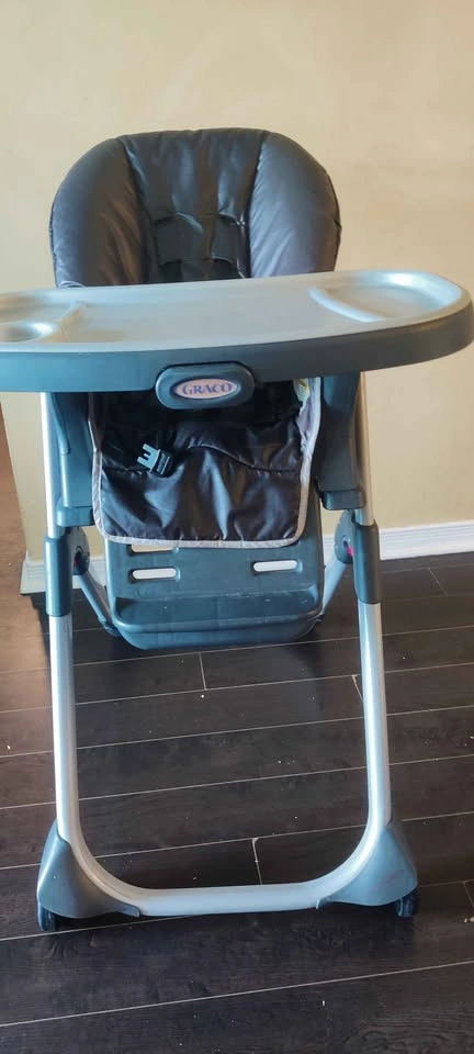 Used good condition Graco baby high chair (firm price) - photo 2