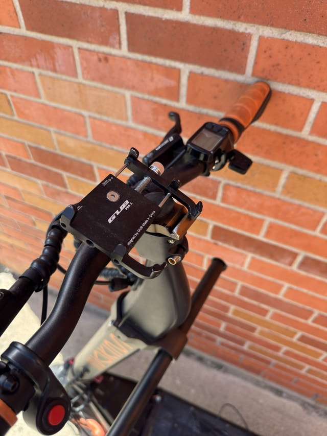 OXO Electric Scooter Dual Motor 60V + Charger - photo 4