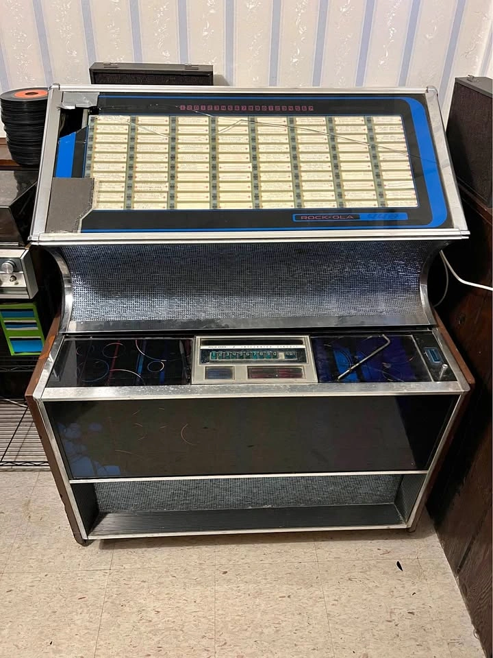 1972 Rock-Ola 448 Jukebox