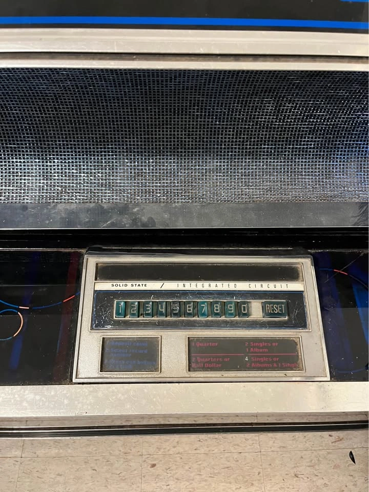 1972 Rock-Ola 448 Jukebox - photo 4