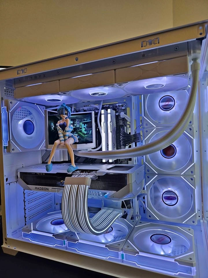 Brand new full white gaming pc 9070xt with custom specs