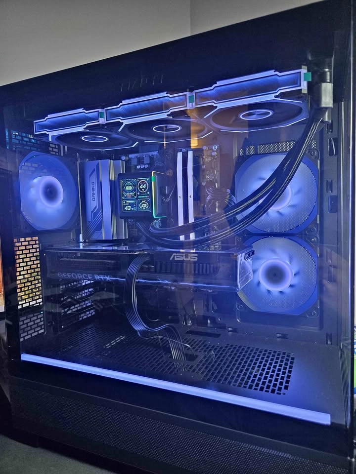 Brand new 9800x3d 5070 high end gaming pc