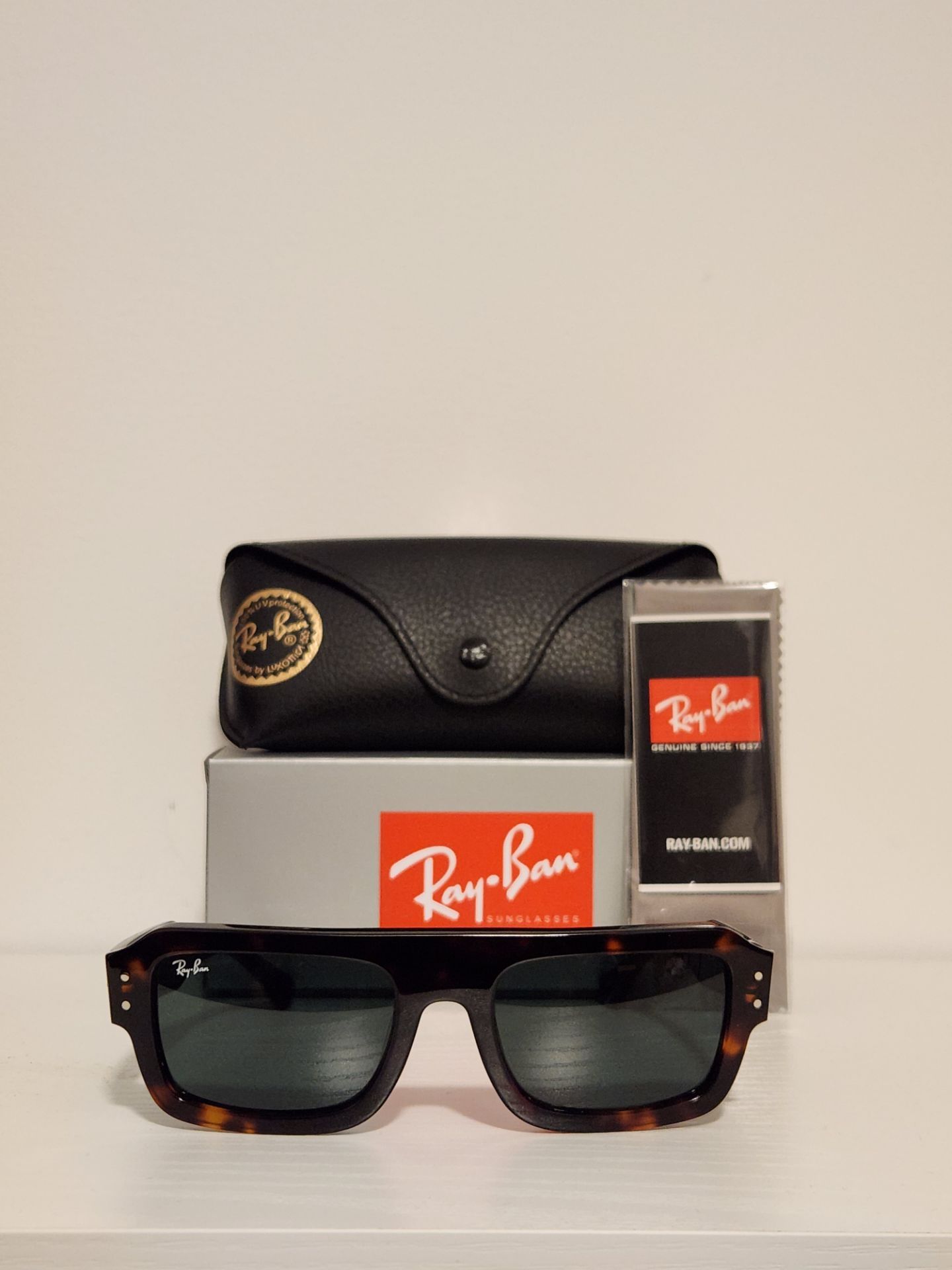 Ray-Ban Lukas Sunglasses- Brandnew