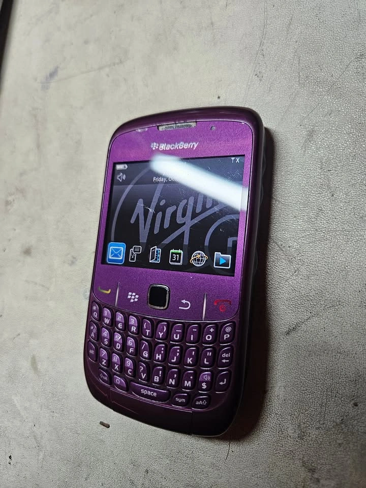 📱 BlackBerry Curve 8530 — Purple — Factory Reset
