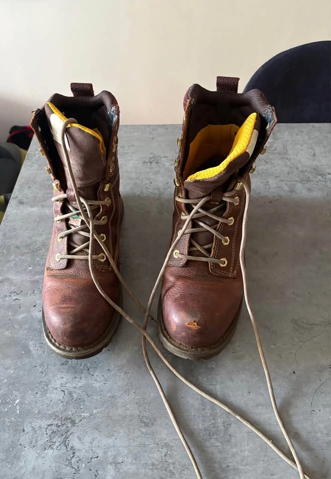 Women CAT Steel Toe Work Boot - Size 9 - photo 2