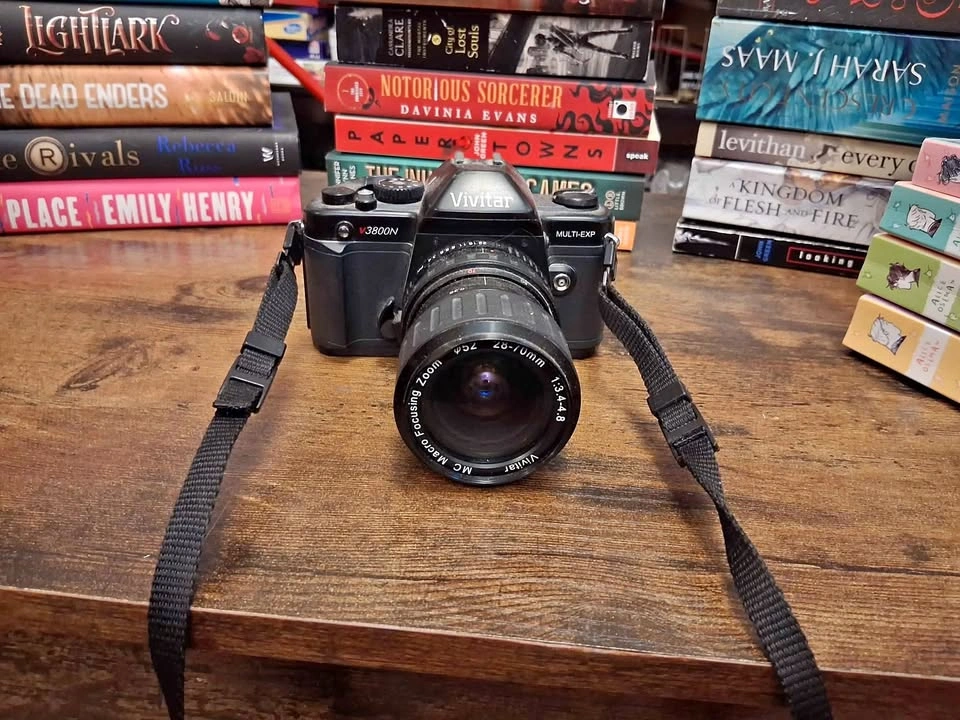 Vivitar V3800N film camera