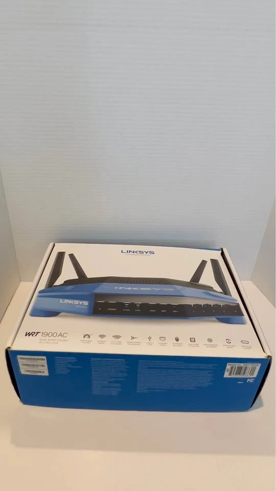 LinkSys Router WRT 1900 AC - photo 2