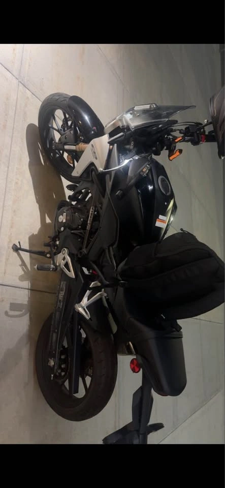 2022 Honda CB300R - photo 2