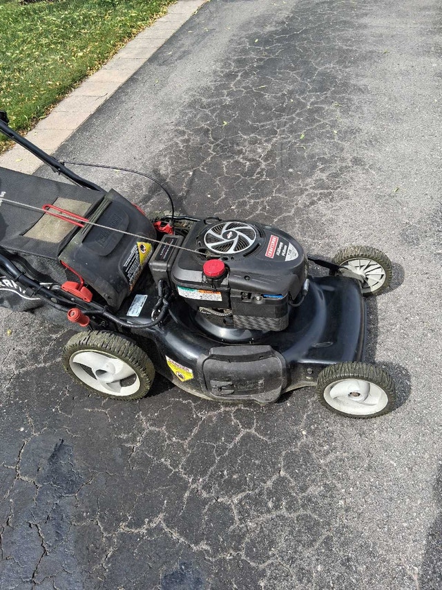 Craftsman Lawnmower - photo 2