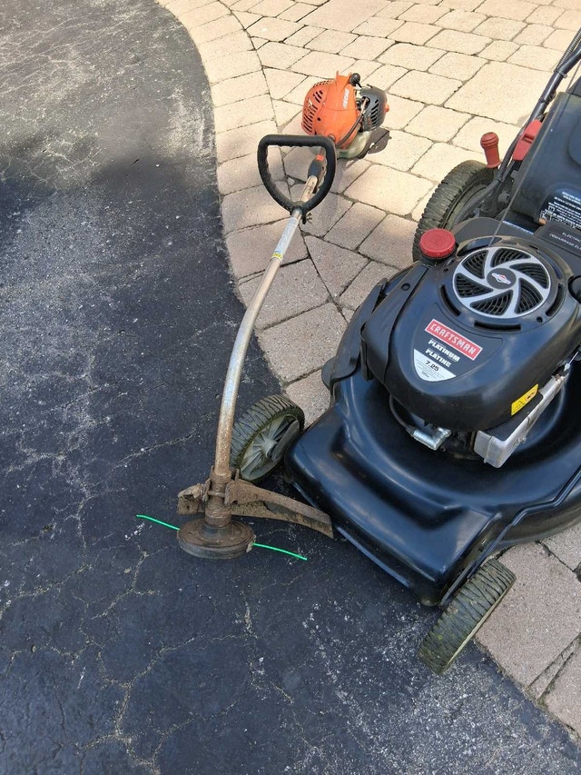 Craftsman 7.25 Self-propelled Lawn Mower and Trimmer - photo 2