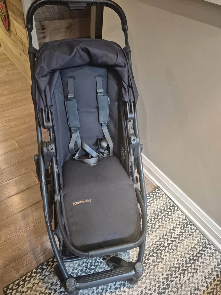 UPPAbaby Cruz V2 Stroller – Excellent Condition - photo 2