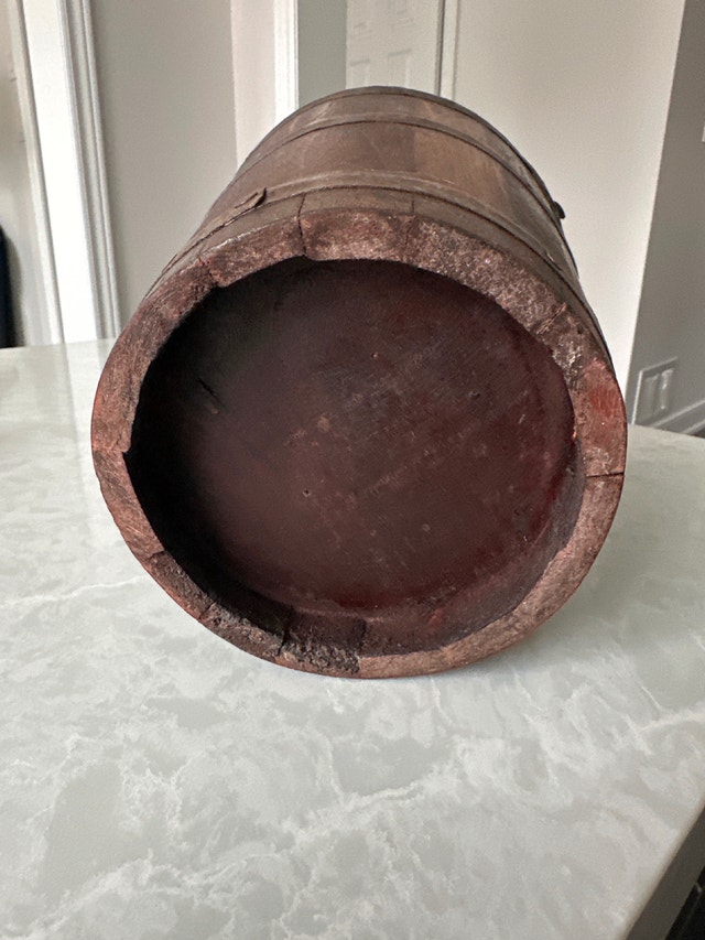 Antique wooden bucket - photo 5