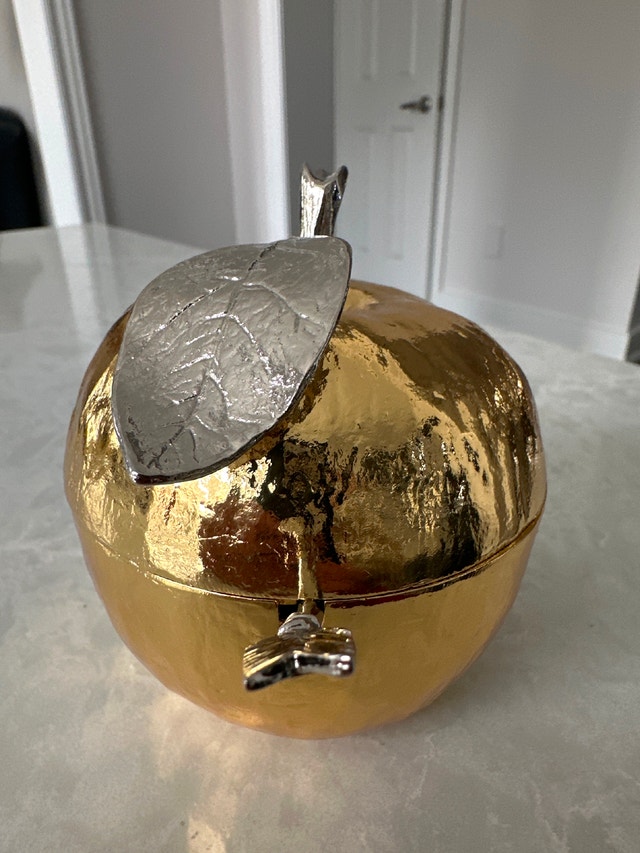 Michael Aram Goldtone Apple Honey Pot with Spoon - photo 2
