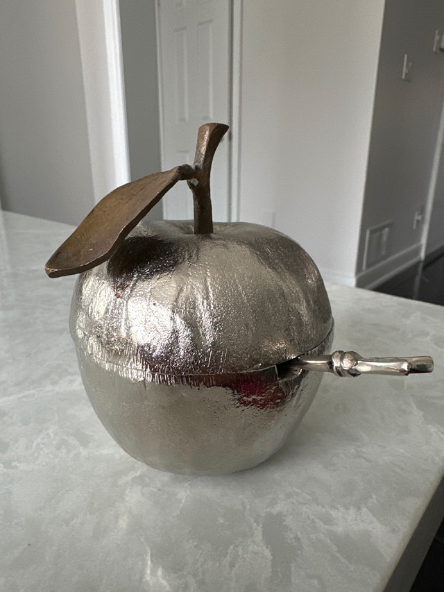 Silver Plated VTG Apple Honey Jar Enamel Interior With Spoon