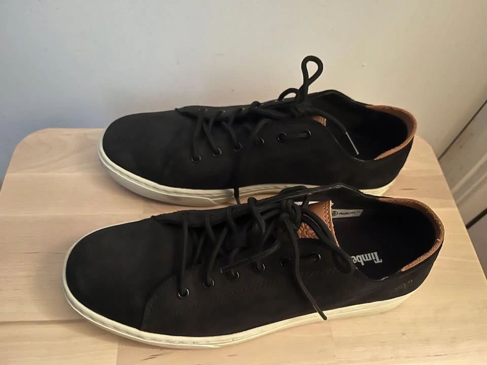 Timberland Shoes for Sale (US 9 & US 8.5) - Excellent Condition - photo 2