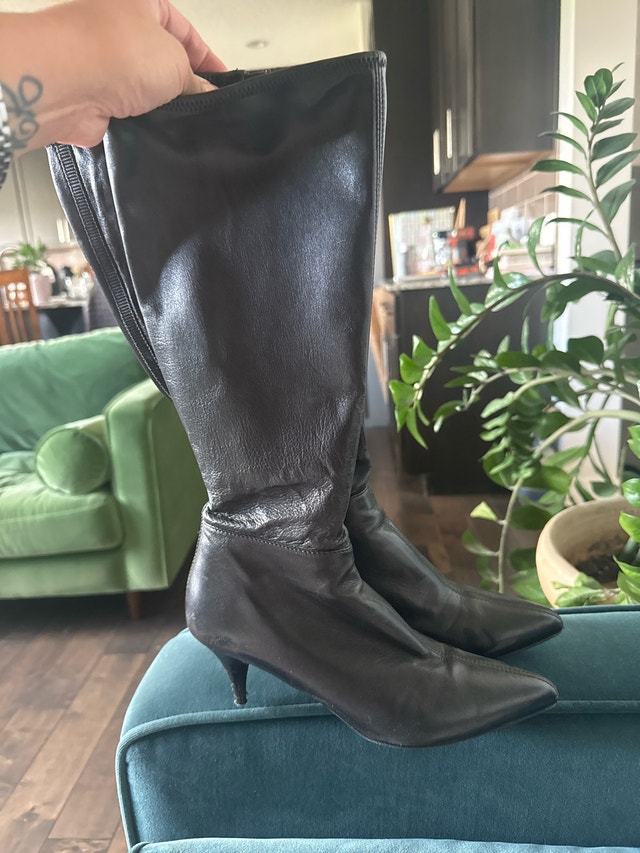 Prada Boots size 7 - photo 2