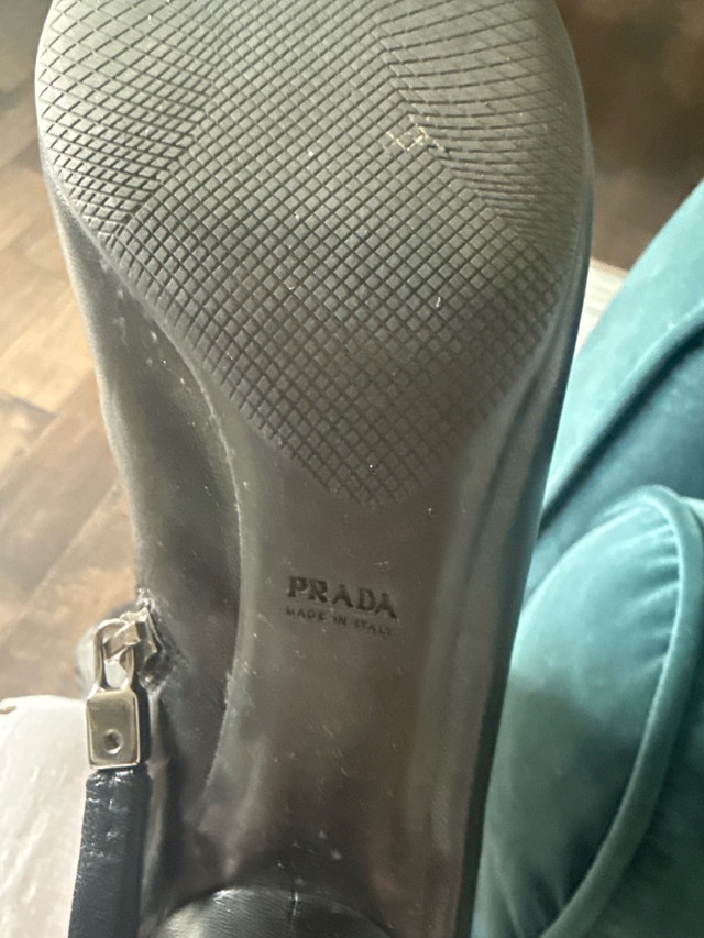 Prada Boots size 7 - photo 4