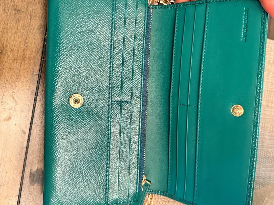 Authentic Burberry Wallet - photo 5