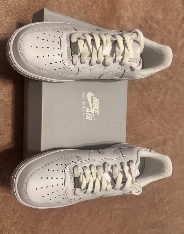 Nike Air Force 1 '07 White - US Size 8 Men w/box - photo 2