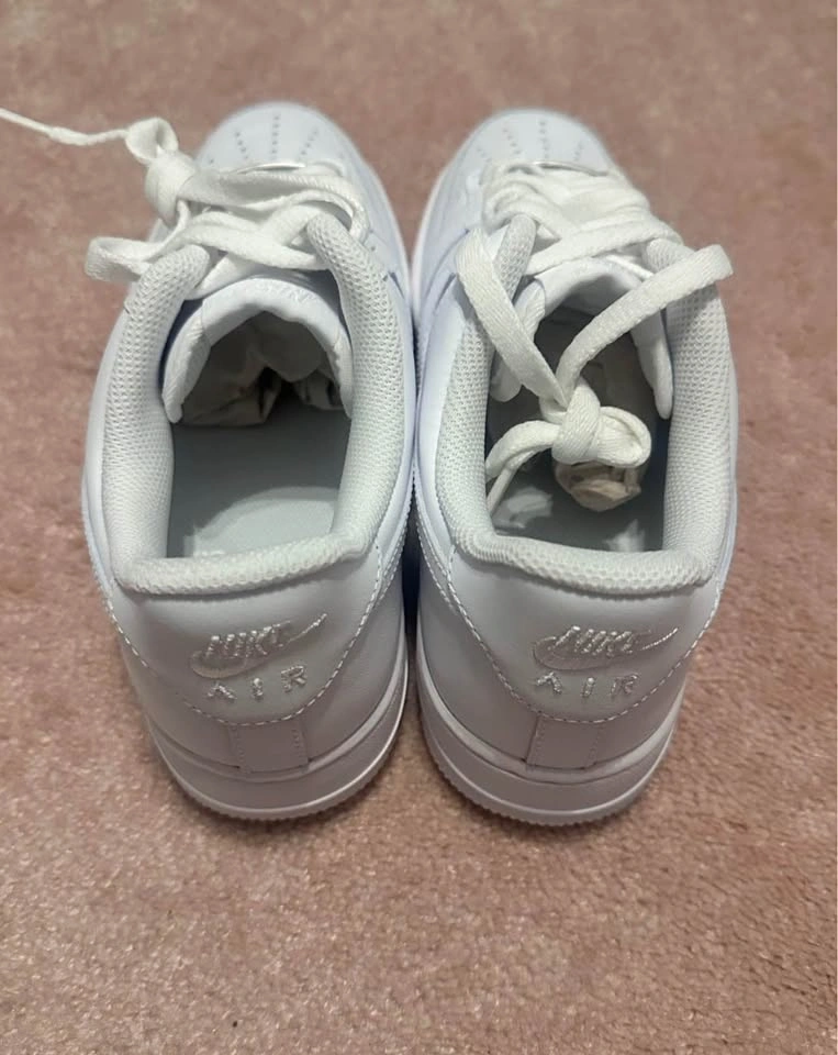 Nike Air Force 1 '07 White - US Size 8 Men w/box - photo 3