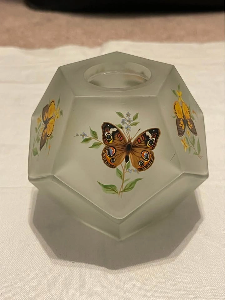 Westmoreland Butterfly Fairy Lamp Satin Glass Mid Century - photo 2